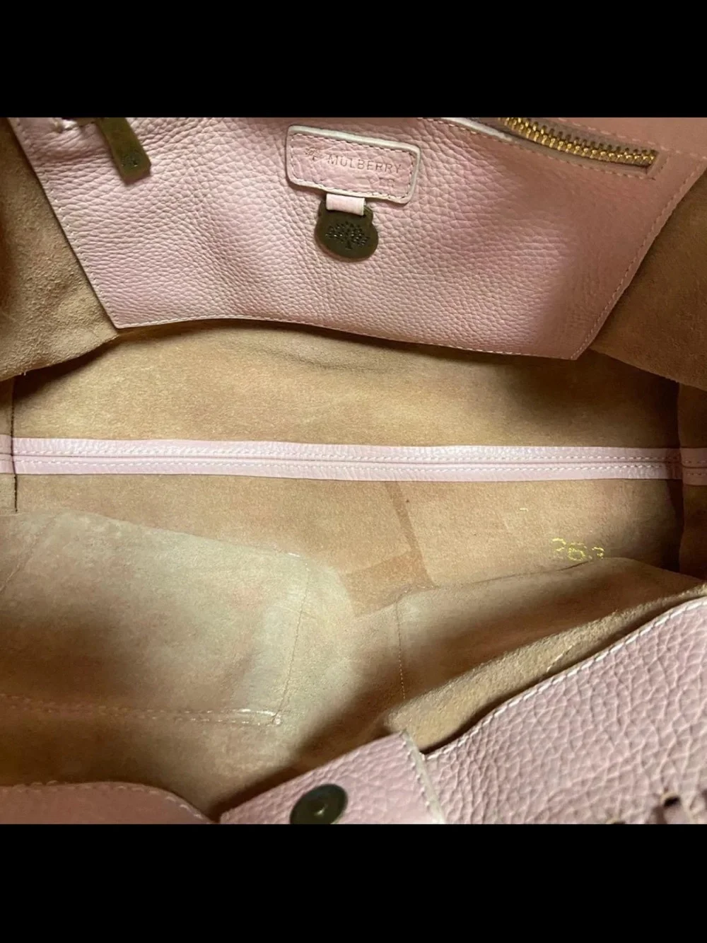 Mulberry Pink Leather Shoulder Bag with Front Buckle Pockets